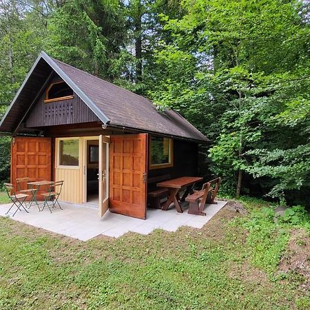 Glamping Fikfak Hotel เบลด ภายนอก รูปภาพ