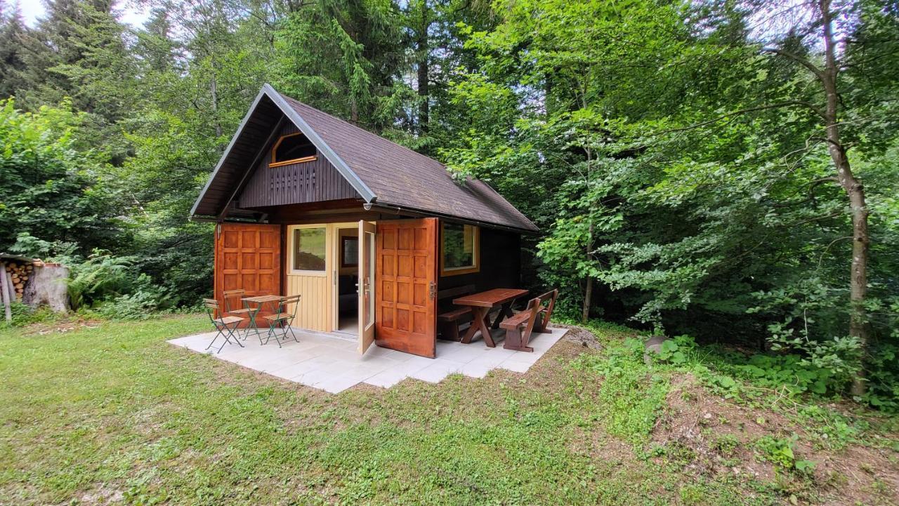 Glamping Fikfak Hotel เบลด ภายนอก รูปภาพ