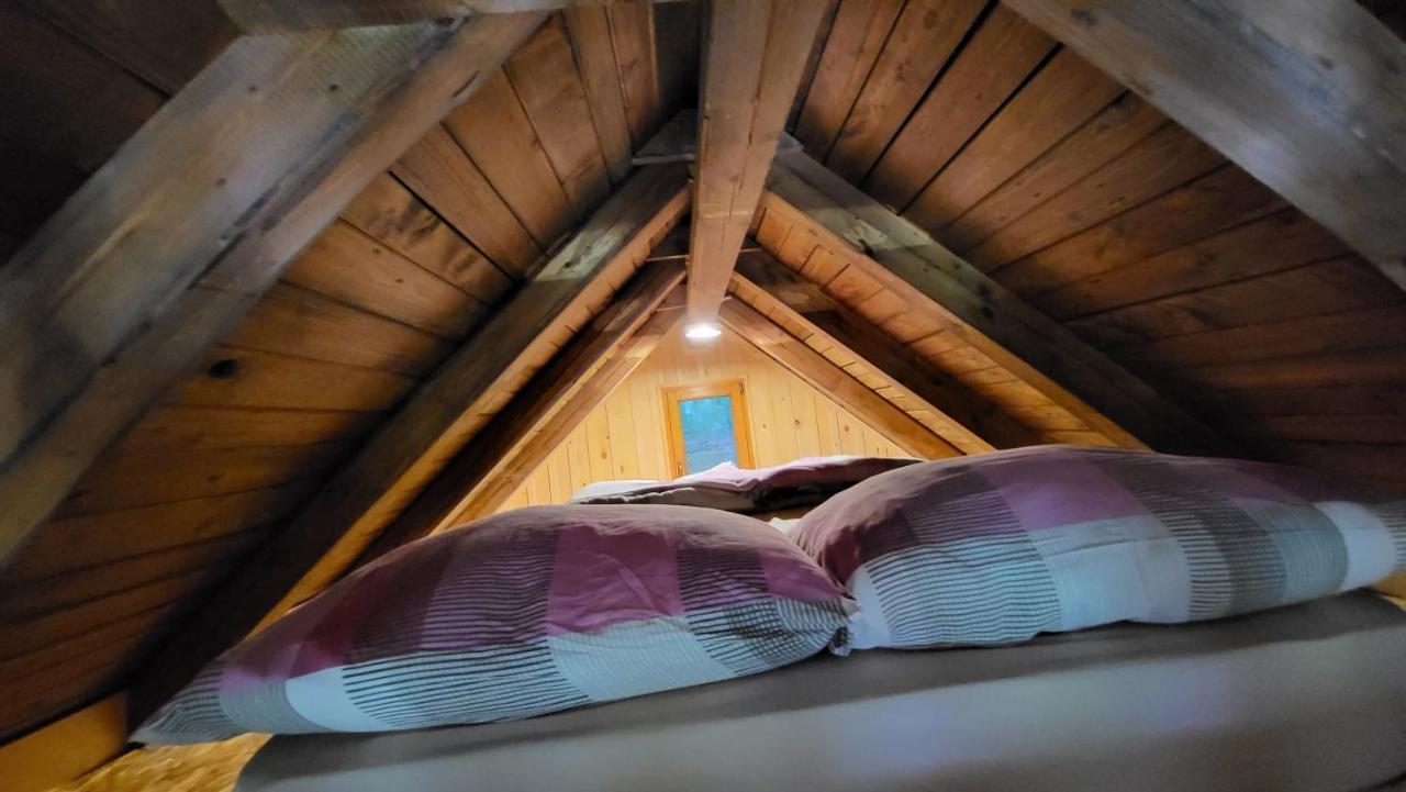 Glamping Fikfak Hotel เบลด ภายนอก รูปภาพ